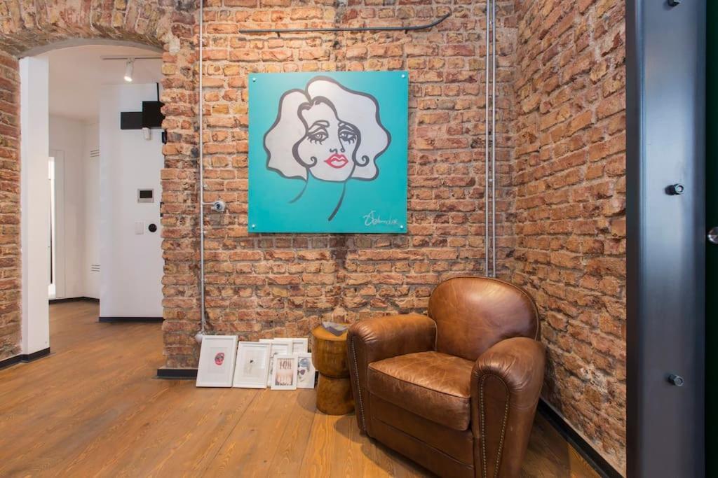 Daire Architect Jonas Generous 85 Sqm Full Of Art